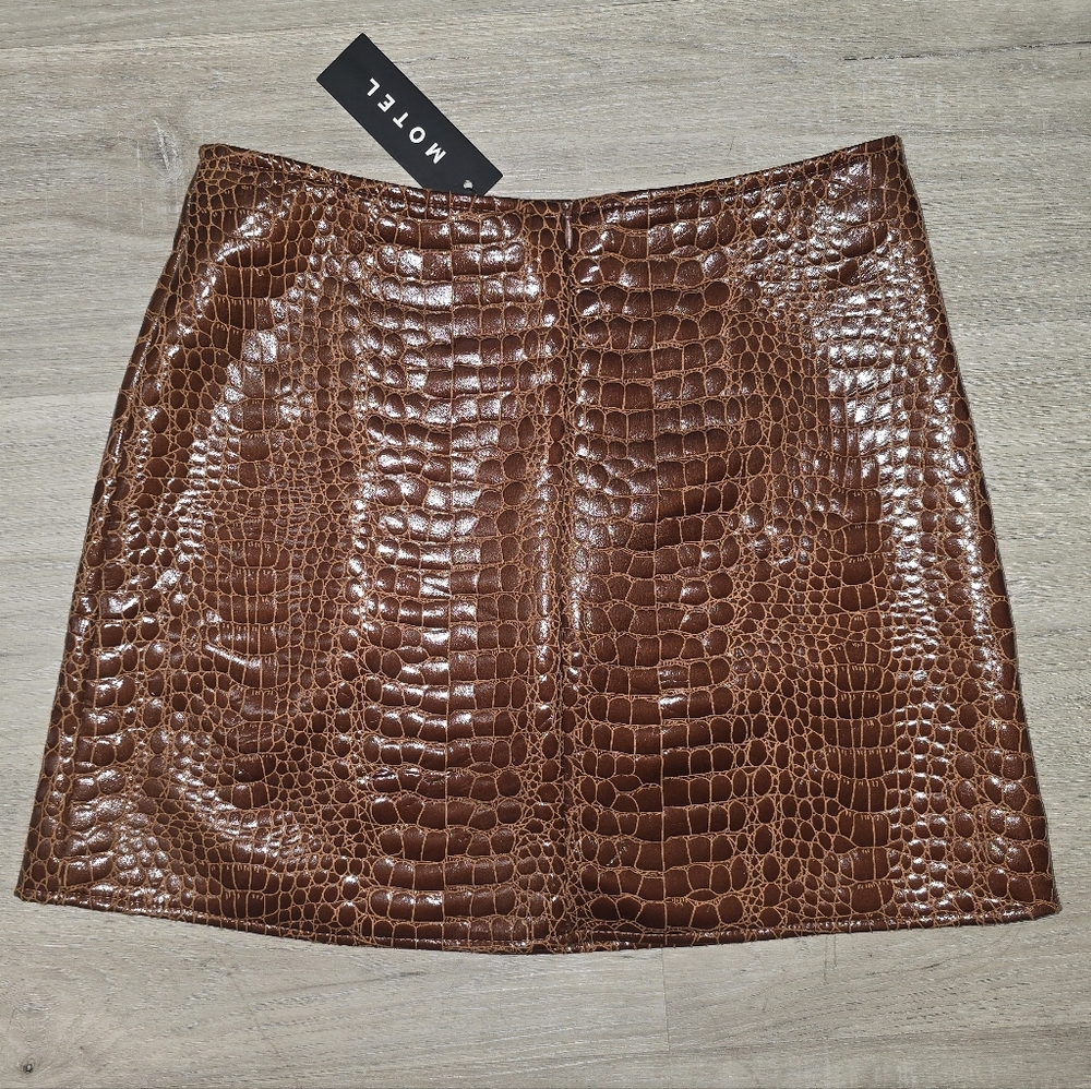 Motel Rocks Tan Croc-Effect Mini Skirt - Picture 2 of 2